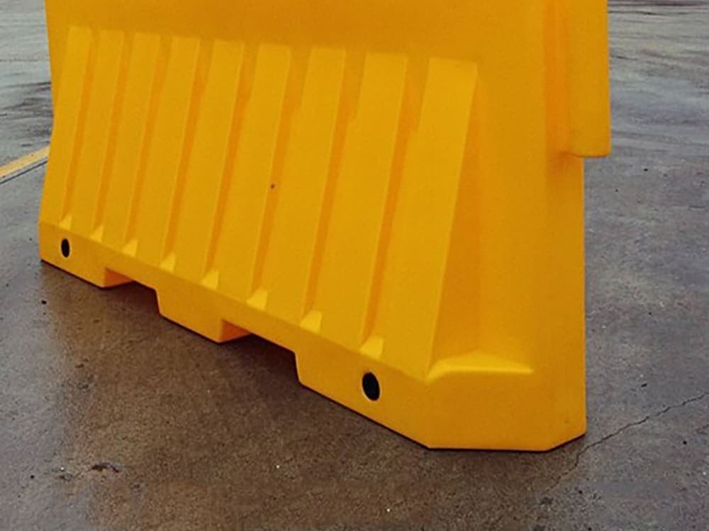 Fotografía real de barrera de protección para catálogo de CAMHE Infraestructura